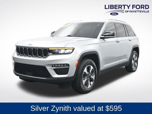 Used 2023 Jeep Grand Cherokee 4WD 4xe image 1