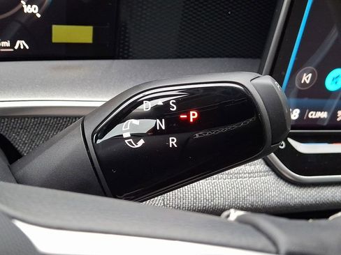 New 2026 Volkswagen Tiguan S image 10