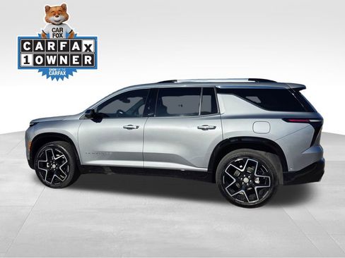 Used 2025 Chevrolet Traverse High Country w/ LPO, Floor Liner Package image 4