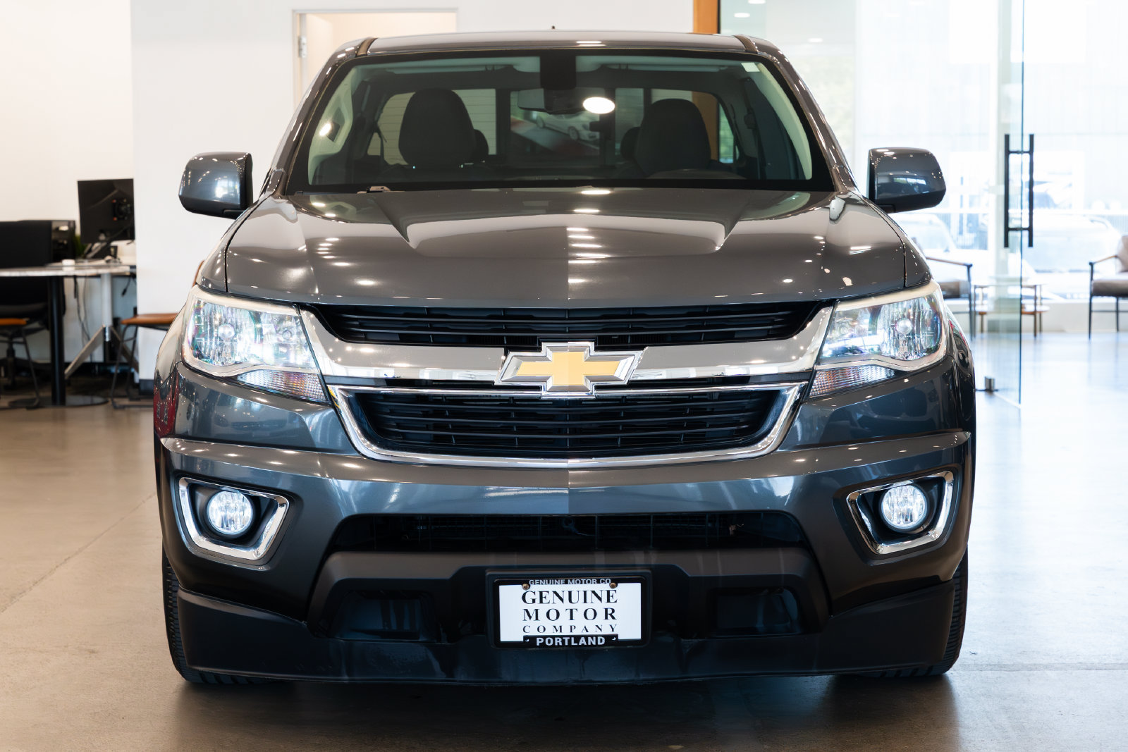 Used 2016 Chevrolet Colorado LT w/ LT Convenience Package RWD image 2