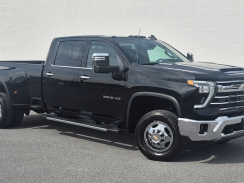 New 2026 Chevrolet Silverado 3500 LTZ w/ LTZ Plus Package AWD/4WD image 1