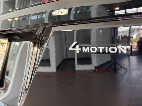 Used 2023 Volkswagen Atlas SEL R-Line AWD/4WD image 39