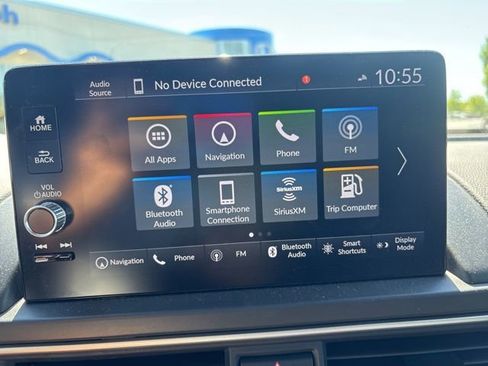 Certified 2025 Honda Pilot Touring image 20