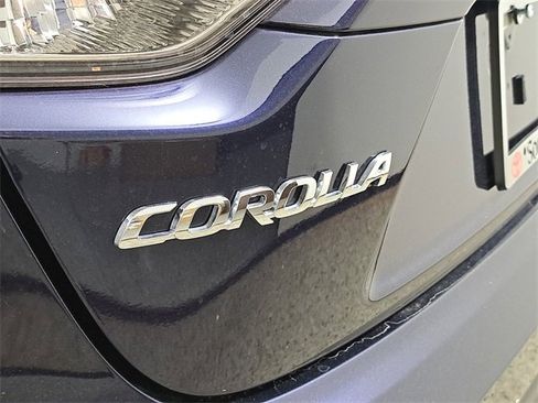 Used 2025 Toyota Corolla LE image 9