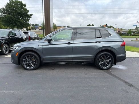 Used 2023 Volkswagen Tiguan SE FWD image 5