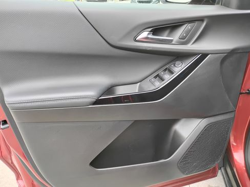 Used 2025 Chevrolet Equinox LT FWD image 15