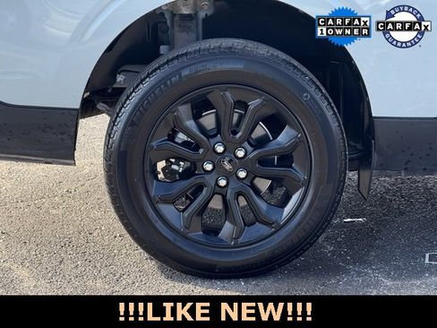 Used 2024 Ford Maverick Lariat w/ Black Appearance Package image 12