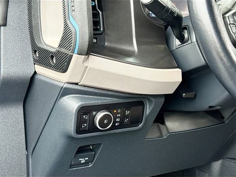 Used 2023 Ford Bronco Wildtrak image 30