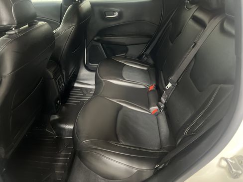 Used 2021 Jeep Compass Latitude image 24