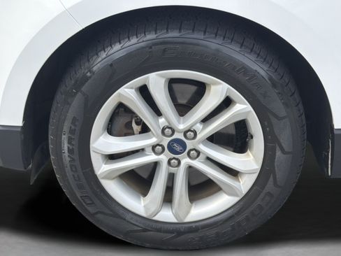 Used 2019 Ford Edge SEL w/ Equipment Group 201A AWD/4WD image 38