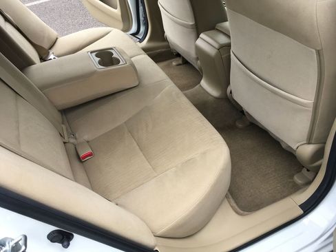 Used 2011 Honda Accord LX-P image 25