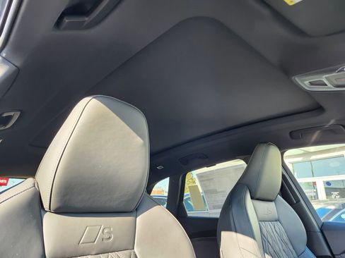 New 2025 Audi SQ5 Prestige AWD/4WD image 15