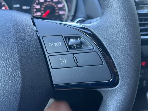 New 2024 Mitsubishi Eclipse Cross LE image 26