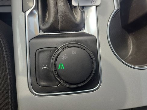 Used 2023 Chevrolet Blazer LT image 20