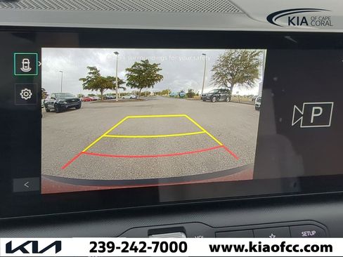 New 2025 Kia K4 LXS image 17