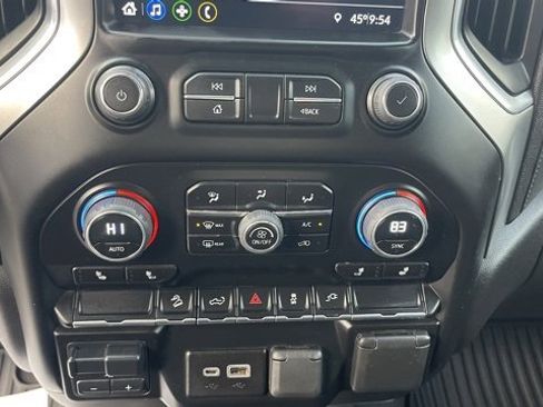 Used 2023 Chevrolet Silverado 2500 LT image 19