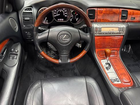 Used 2006 Lexus SC 430 Convertible RWD image 25