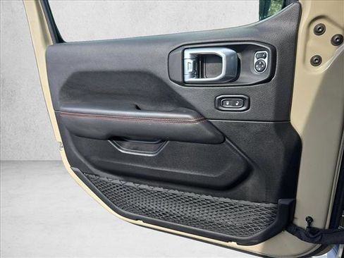 Used 2022 Jeep Wrangler Unlimited Rubicon w/ Steel Bumper Group image 26