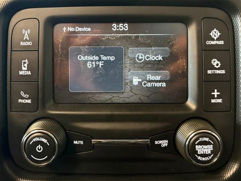 Used 2018 Jeep Wrangler Unlimited Sport AWD/4WD image 34