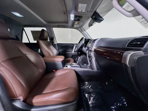 Used 2023 Toyota 4Runner Limited RWD image 31