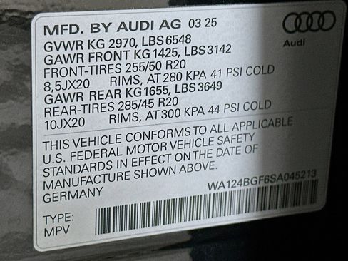 Used 2025 Audi Q6 e-tron Premium Plus w/ Premium Plus AWD/4WD image 24