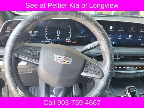 Used 2024 Cadillac XT4 Sport FWD image 9