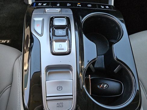 Used 2022 Hyundai Tucson Limited image 14