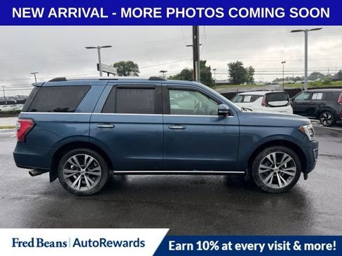 Used 2018 Ford Expedition Limited w/ Equipment Group 302A AWD/4WD image 8