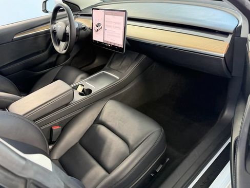 Used 2023 Tesla Model 3 Standard Range RWD image 13