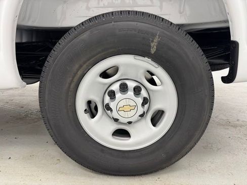 New 2025 Chevrolet Express 2500 Work Van w/ Driver Convenience Package image 28