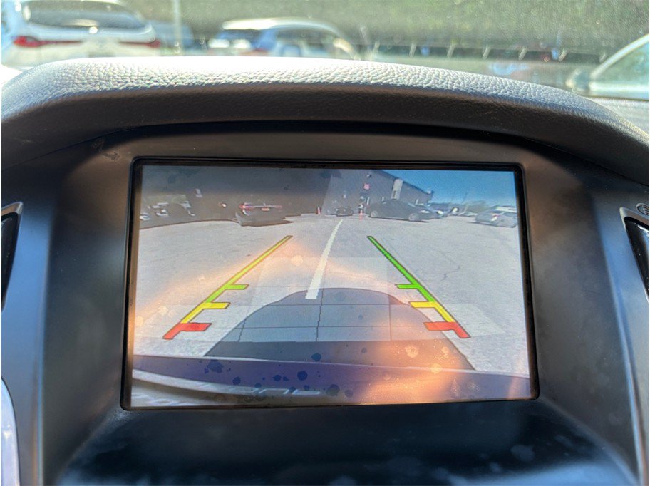 Used 2014 Ford Focus Titanium FWD image 26