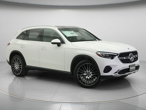 New 2026 Mercedes-Benz GLC 300 image 13