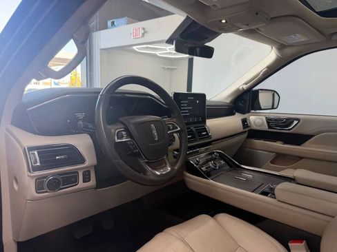 Used 2021 Lincoln Navigator Reserve AWD/4WD image 14