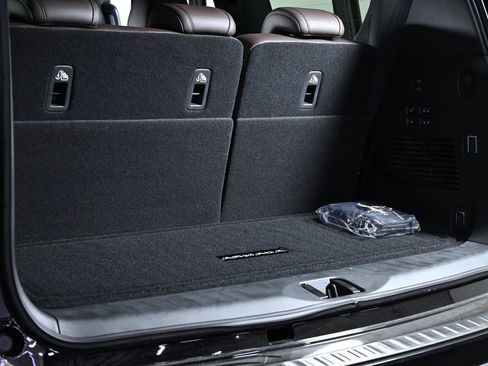 New 2025 Nissan Armada Platinum Reserve image 32