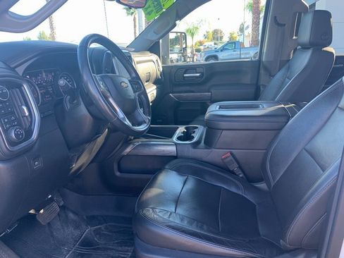 Used 2020 Chevrolet Silverado 2500 LTZ w/ LTZ Premium Package image 17