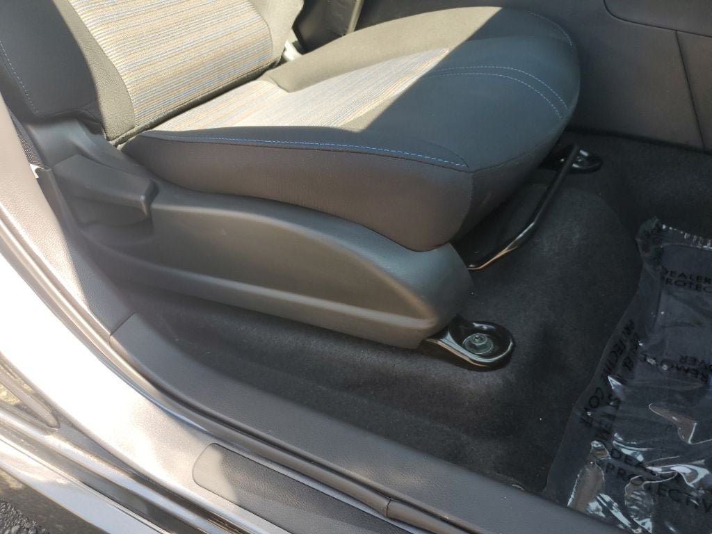 Used 2025 Nissan Leaf S FWD image 40