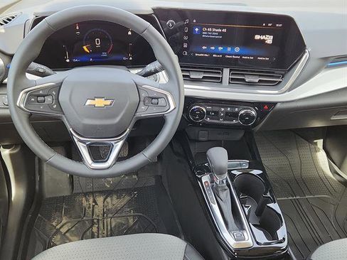 New 2026 Chevrolet Trax LT w/ Driver Confidence Package FWD image 10