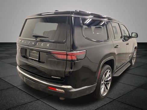 Used 2022 Jeep Wagoneer Series II w/ Premium Group I AWD/4WD image 7
