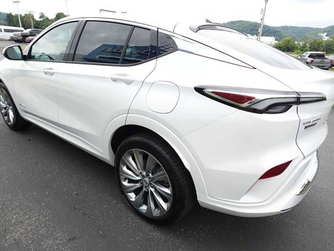 New 2025 Buick Envista Avenir FWD image 5
