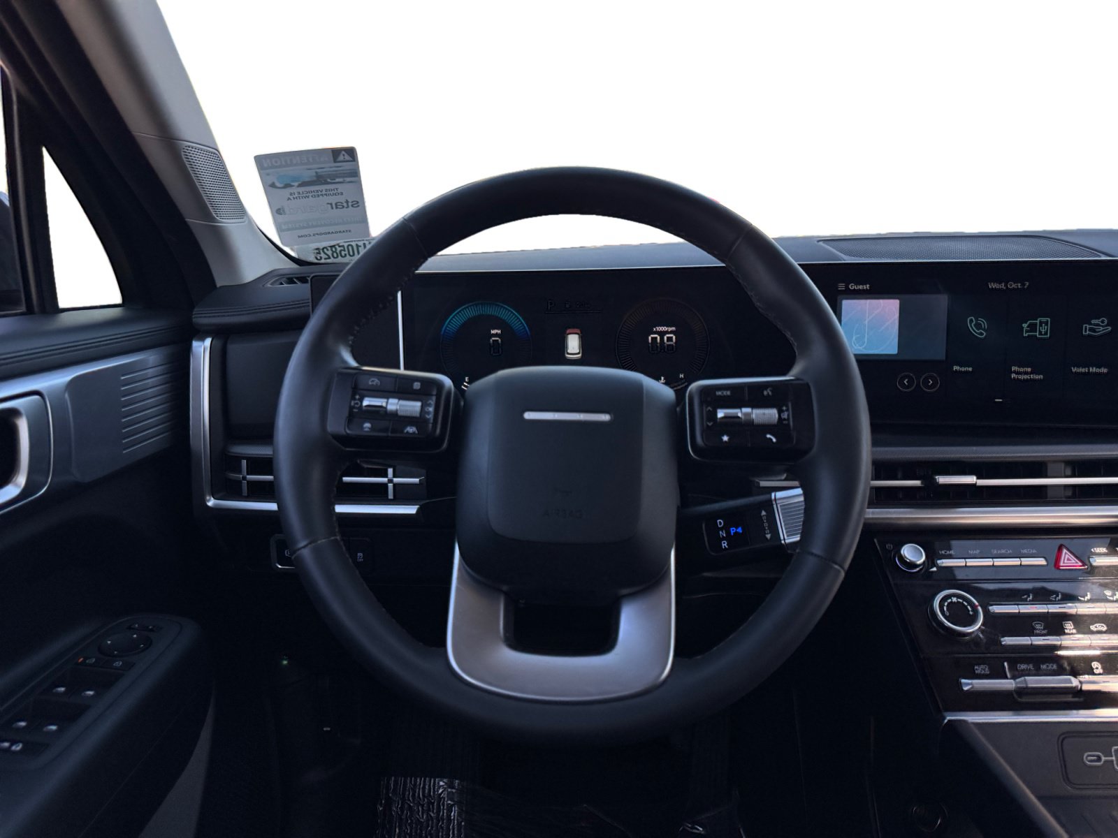 Used 2025 Hyundai Santa Fe SE FWD image 12