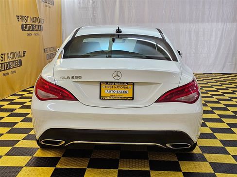 Used 2018 Mercedes-Benz CLA 250 image 4