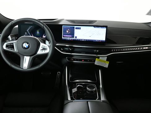 New 2026 BMW X6 xDrive40i w/ Climate Comfort Package image 16