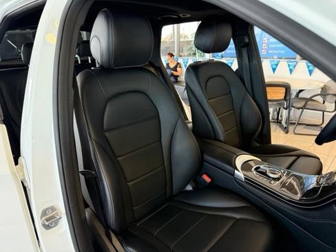 Used 2018 Mercedes-Benz GLC 300 4MATIC image 29