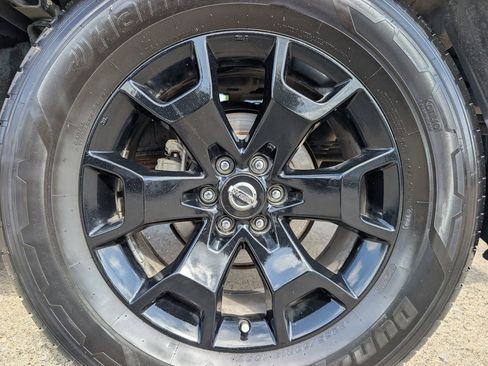 Certified 2020 Nissan Frontier SV w/ Midnight Edition Floor Mats RWD image 7