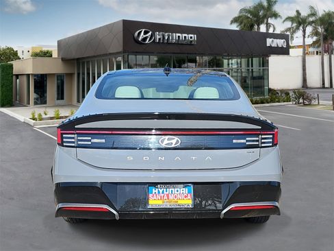 Certified 2025 Hyundai Sonata Limited image 4