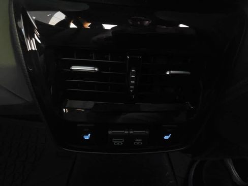 Used 2021 Toyota Avalon Limited w/ Advanced Safety Package image 24