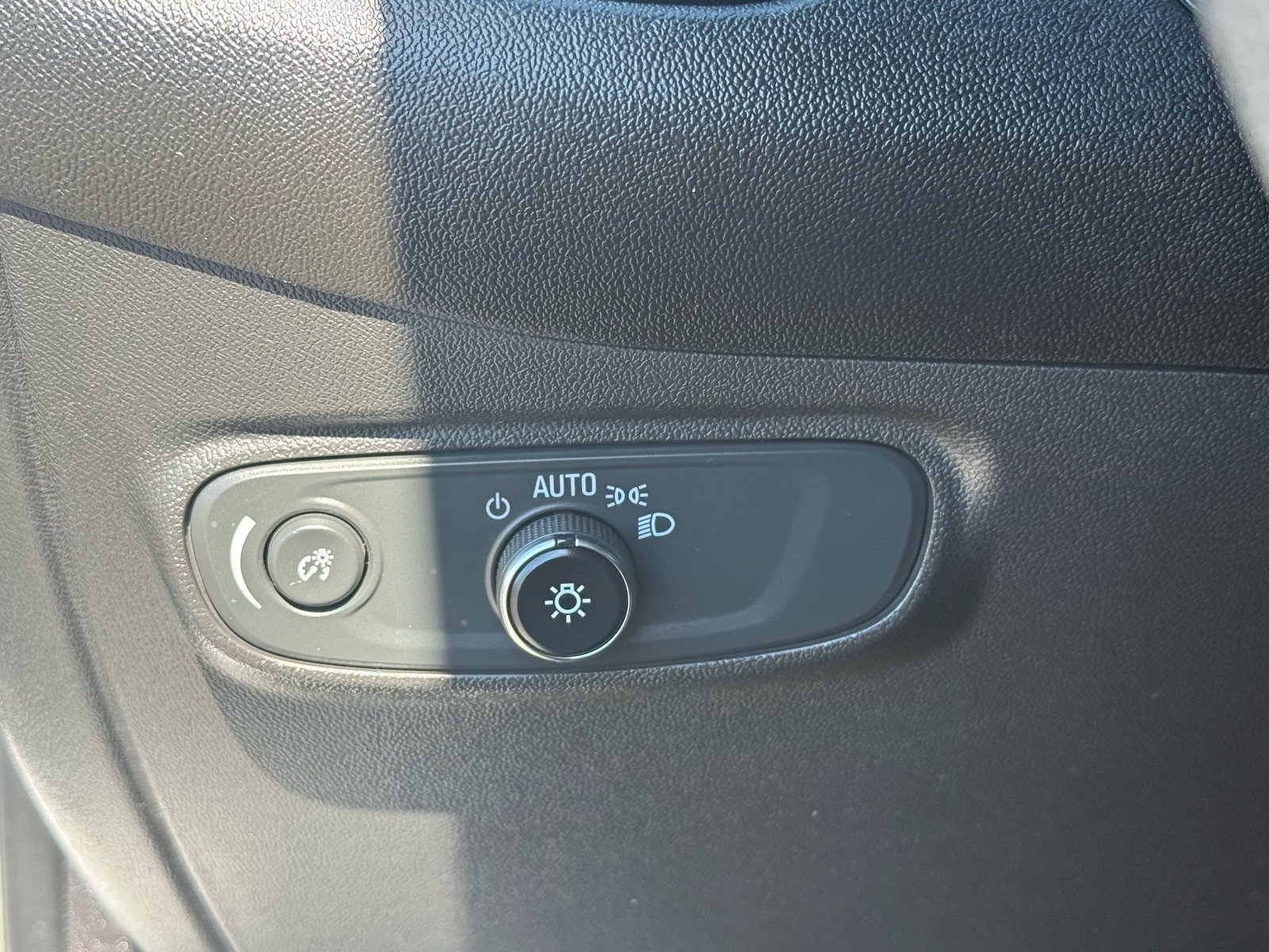 Used 2023 Chevrolet Equinox LS w/ LS Convenience Package AWD/4WD image 15