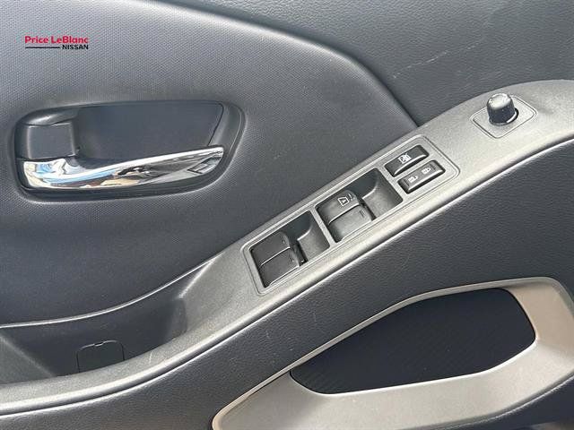 Used 2022 Nissan Frontier SV RWD image 18