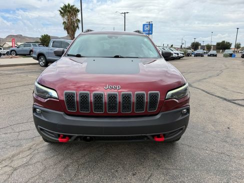 Used 2021 Jeep Cherokee Trailhawk w/ Technology Group AWD/4WD image 2
