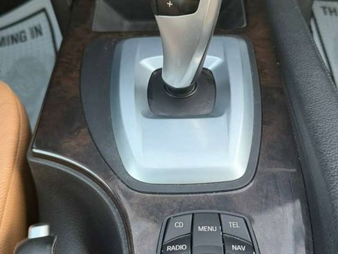 Used 2010 BMW 528i xDrive Sedan image 24